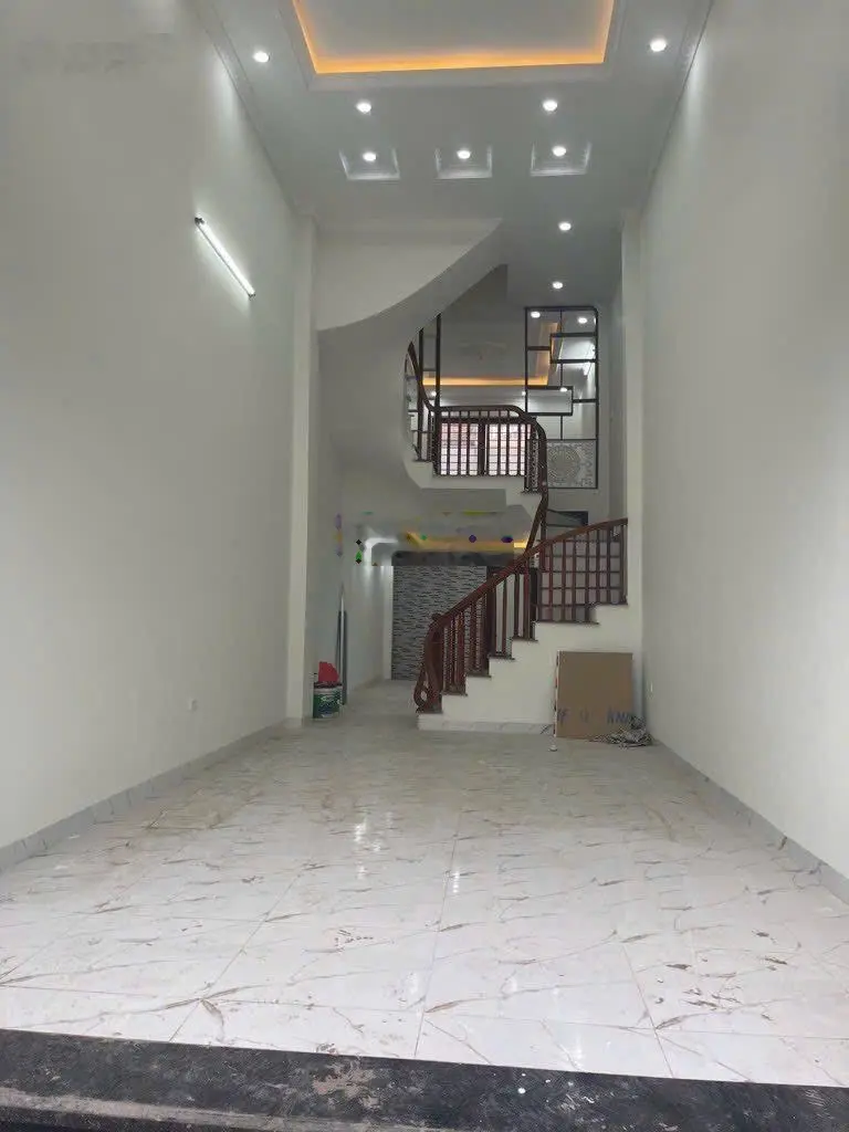 Bán nhà phố Quỳnh Đô, Vĩnh Quỳnh, Thanh Trì, nhỉnh 4 tỷ, 40m2, 5pn, 3wc, ô tô gần, pháp lý đầy đủ