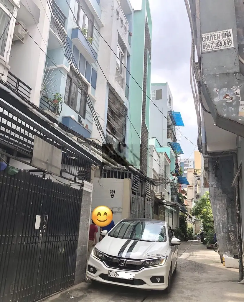 Nhà 3TẦNG dtsd 100m2, ngay HÀNG XANH, OTO VÀO TẬN CỬA ,1/ sát MẶT TIỀN