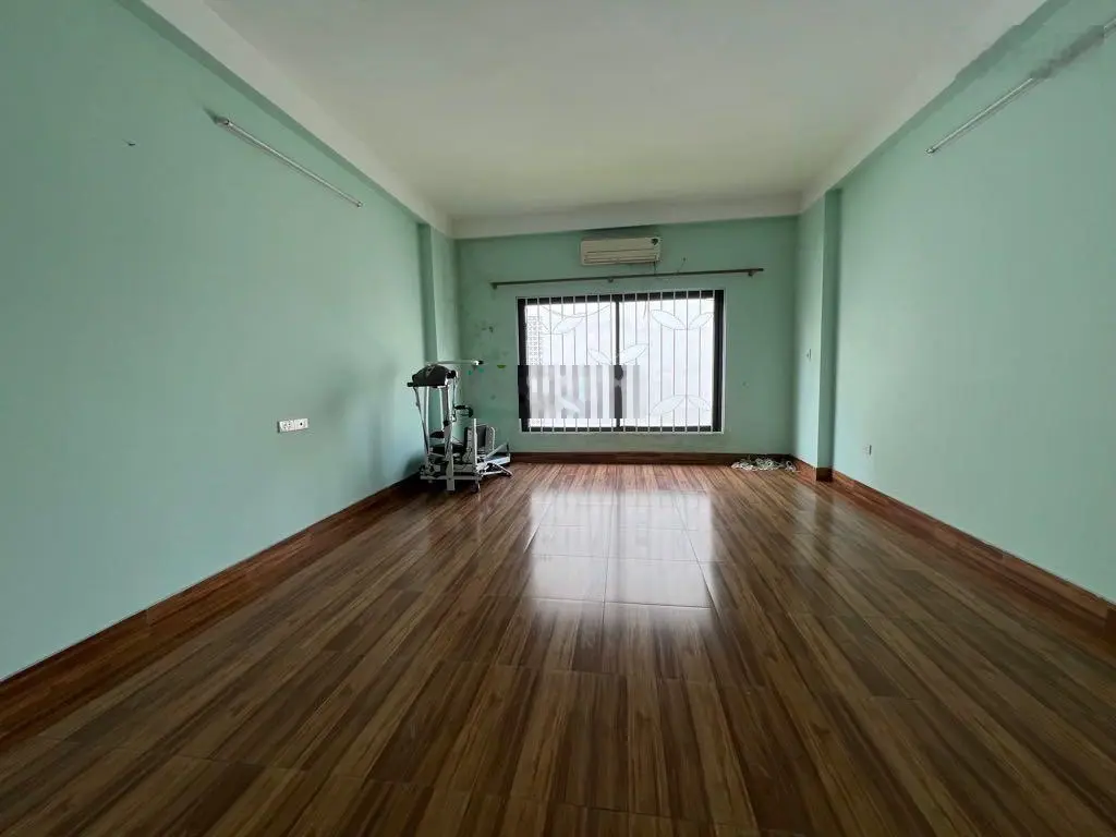Bán nhà Phố Trạm, ngon bổ rẻ, an sinh đỉnh, ngõ bagac tránh, 33m, giá 4,96 tỷ