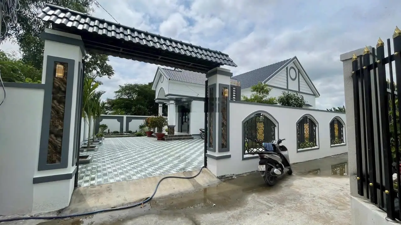 Nhà mới xây, 499m2 Mỹ Lộc - Coopmart Cần Giuộc, ô tô tới đất - giá 3,99 tỷ (thương lượng)