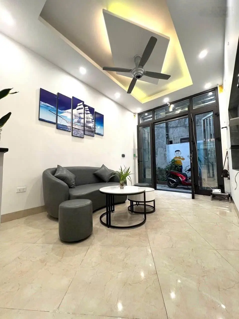 Bán gấp nhà Phố Xốm, gần trường Đại Học Đại Nam, nhà mới về ở luôn, giá chưa tới 5 tỷ đồng