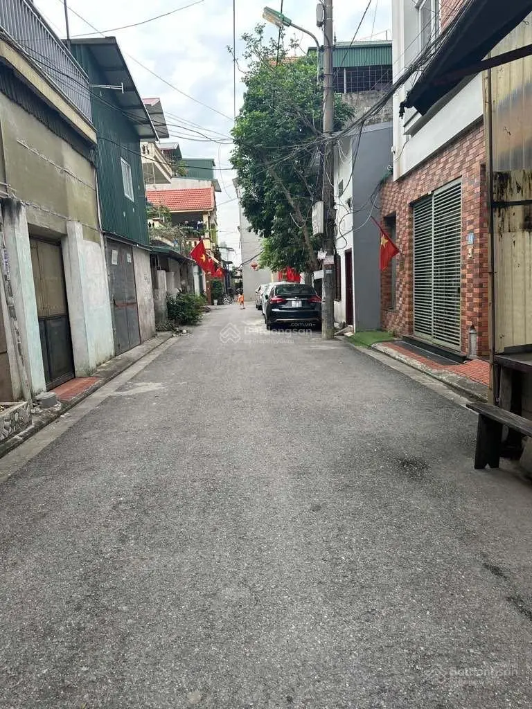 Chính chủ cần bán căn nhà rộng hiếm ở Ngô Gia Tự - Đức Giang - Long Biên