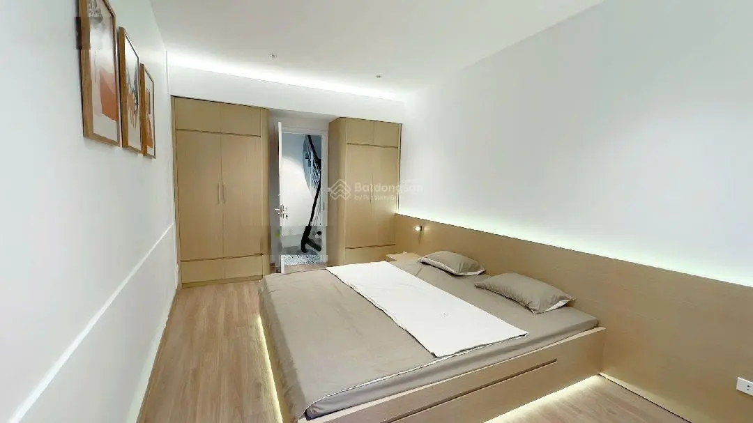 Cần tiền bán gấp nhà ở Đống Đa 51m 2 tầng 4 ngủ đầy đủ công năng giá ưu đãi sổ đỏ pháp lý rõ ràng