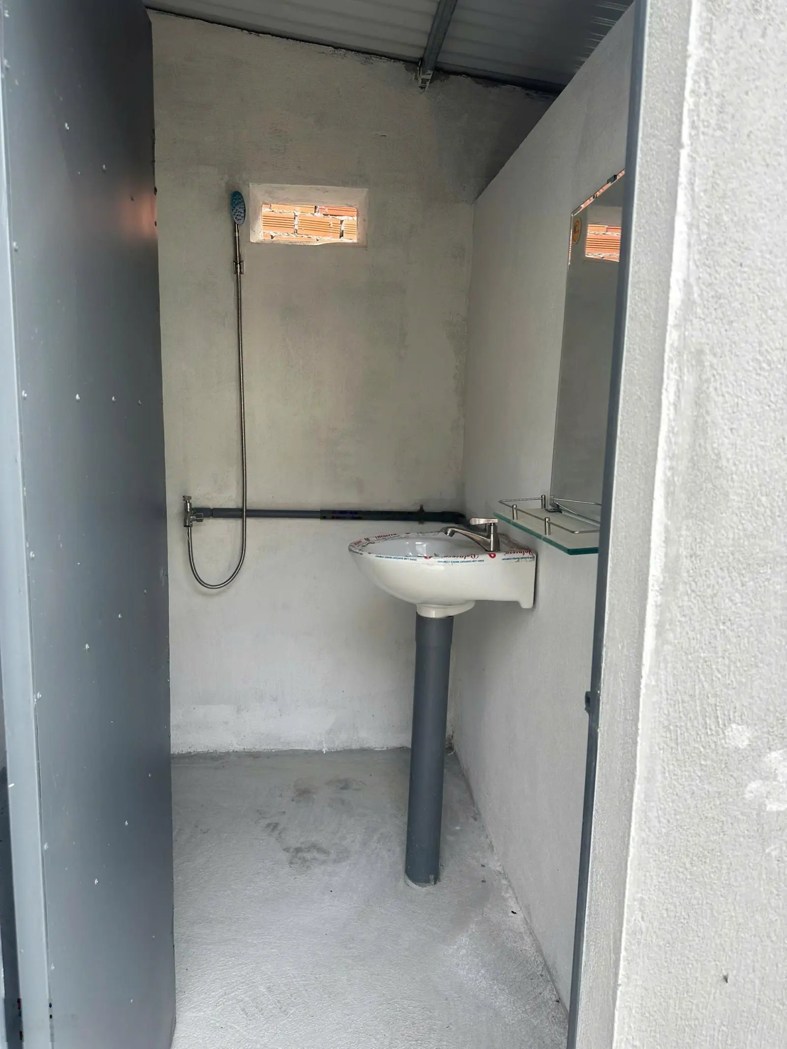 Nhà hoàn thiện ở ngay 130 m2, 100% thổ cư, thoáng sạch, đất phong thủy tốt, chính chủ, gần tiện ích