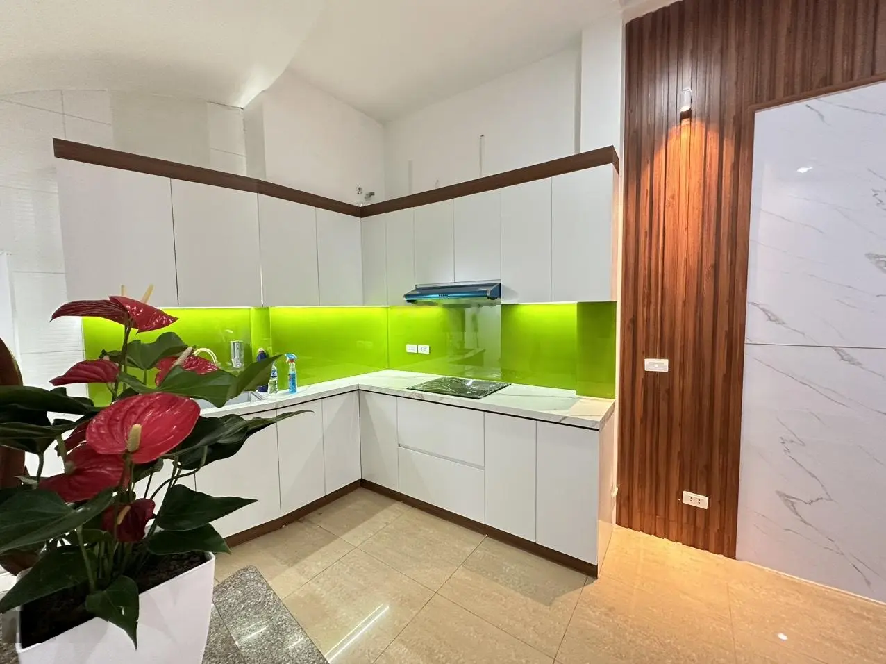 Cần bán gấp nhà đẹp trung tâm Đống Đa - khu vực hiếm nhà bán - full nội thất. Phân lô
