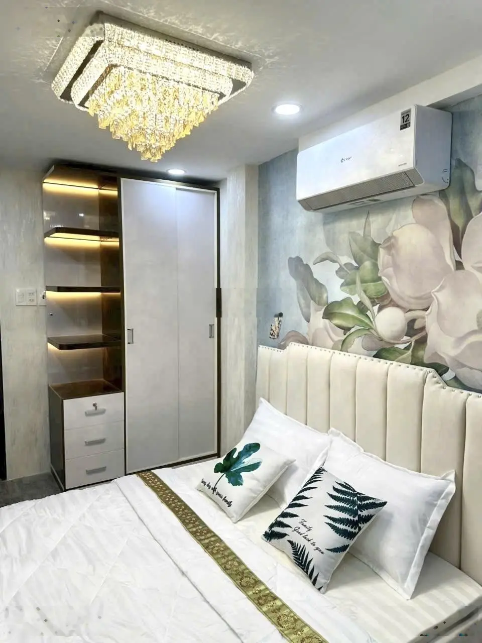 Khu Vip Bùi Viện, nhà đẹp 3 tầng - đầy đủ nội thất cao cấp - sát mặt tiền Đề Thám - giảm chào 100tr