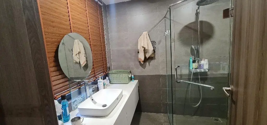 Giang biên - nhà mặt phố- dân xây tâm huyết chắc chắn - kinh doanh bất chấp ngày đêm - 71m2-16tỷ