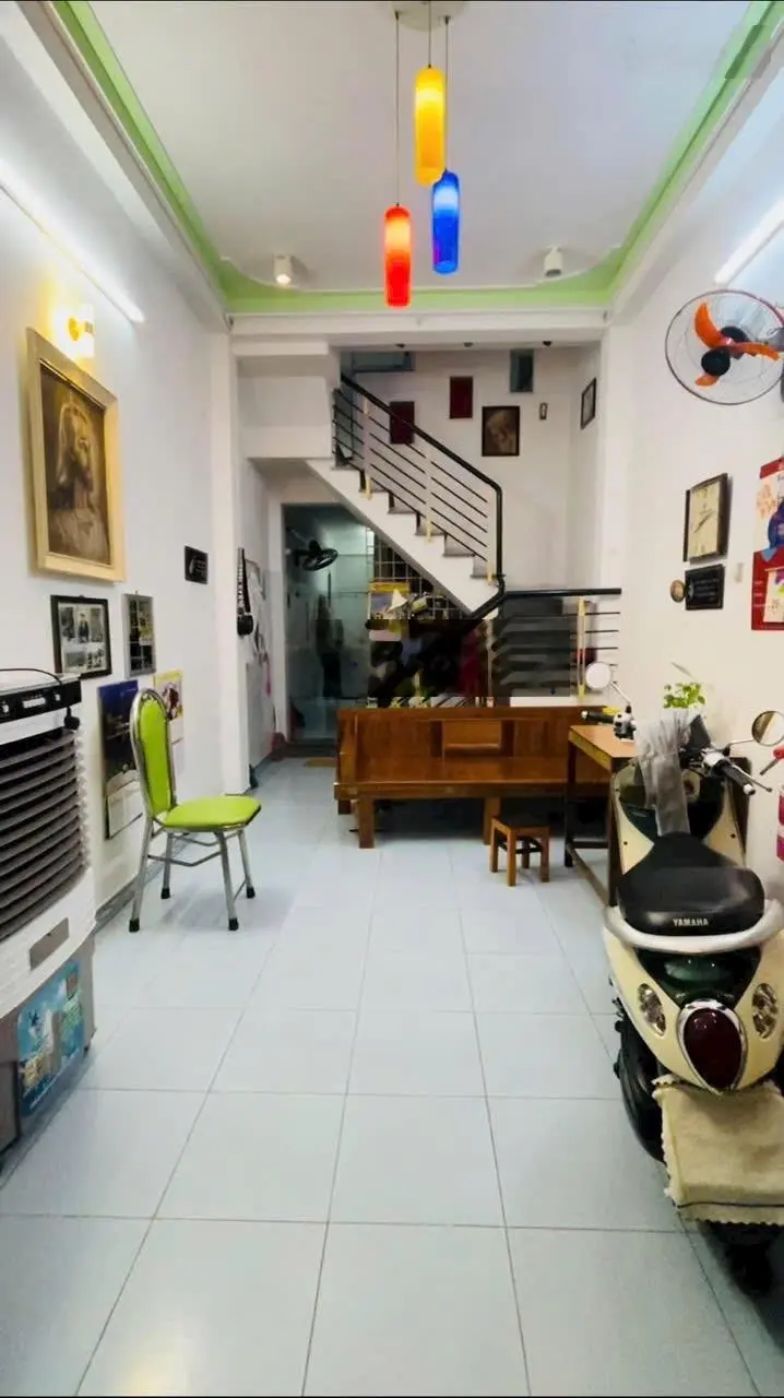 Bán nhà 2.5 tầng kiệt ô tô Trần Cao Vân - Ô TÔ ĐỖ TRƯỚC NHÀ 24.7