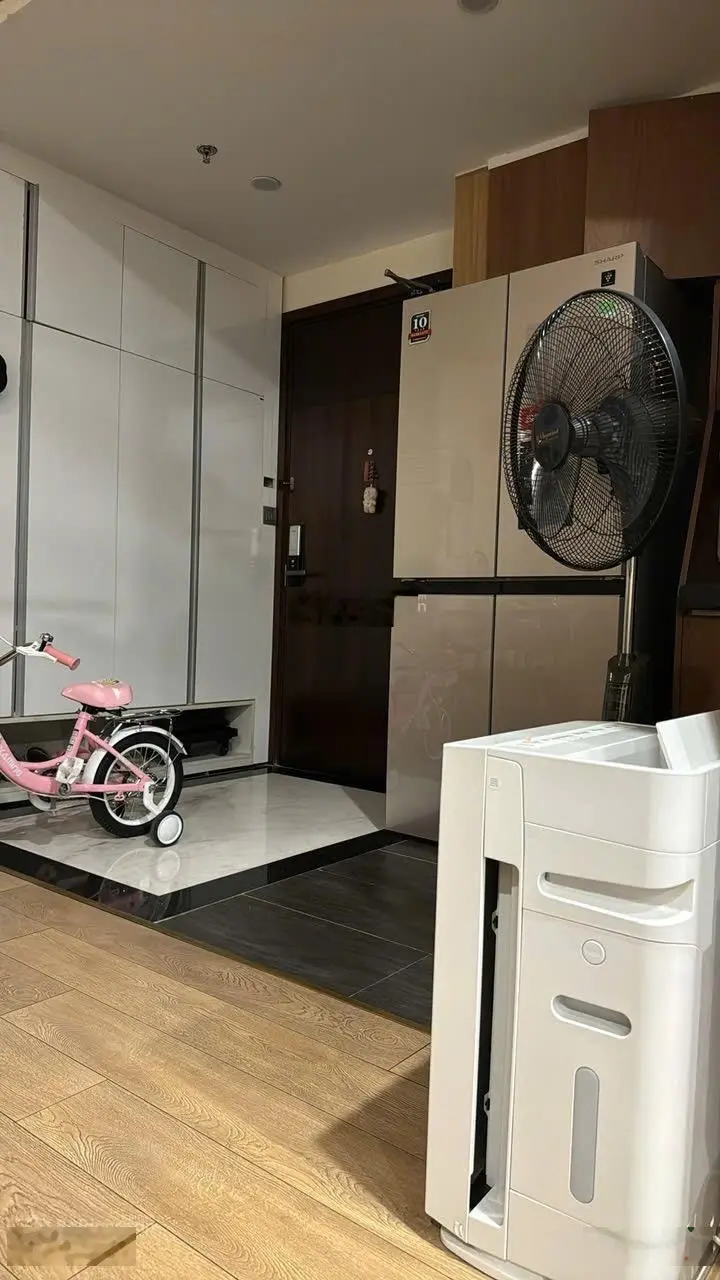 Chính chủ gửi bán căn 83m2 - chung cư 6th Element, giá thỏa thuận. Full nội thất. LH 0559 009 ***