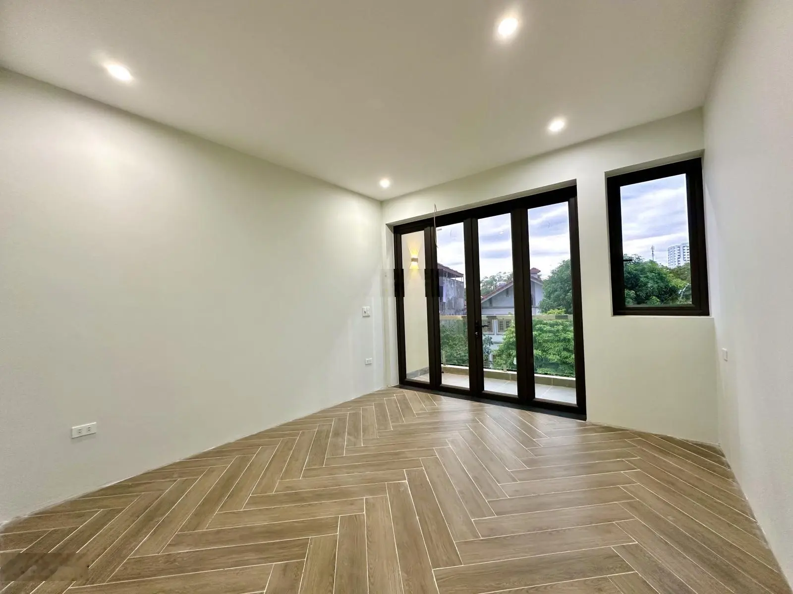 Nhà 3 tầng gần cấp 2 Quang Vinh 100m