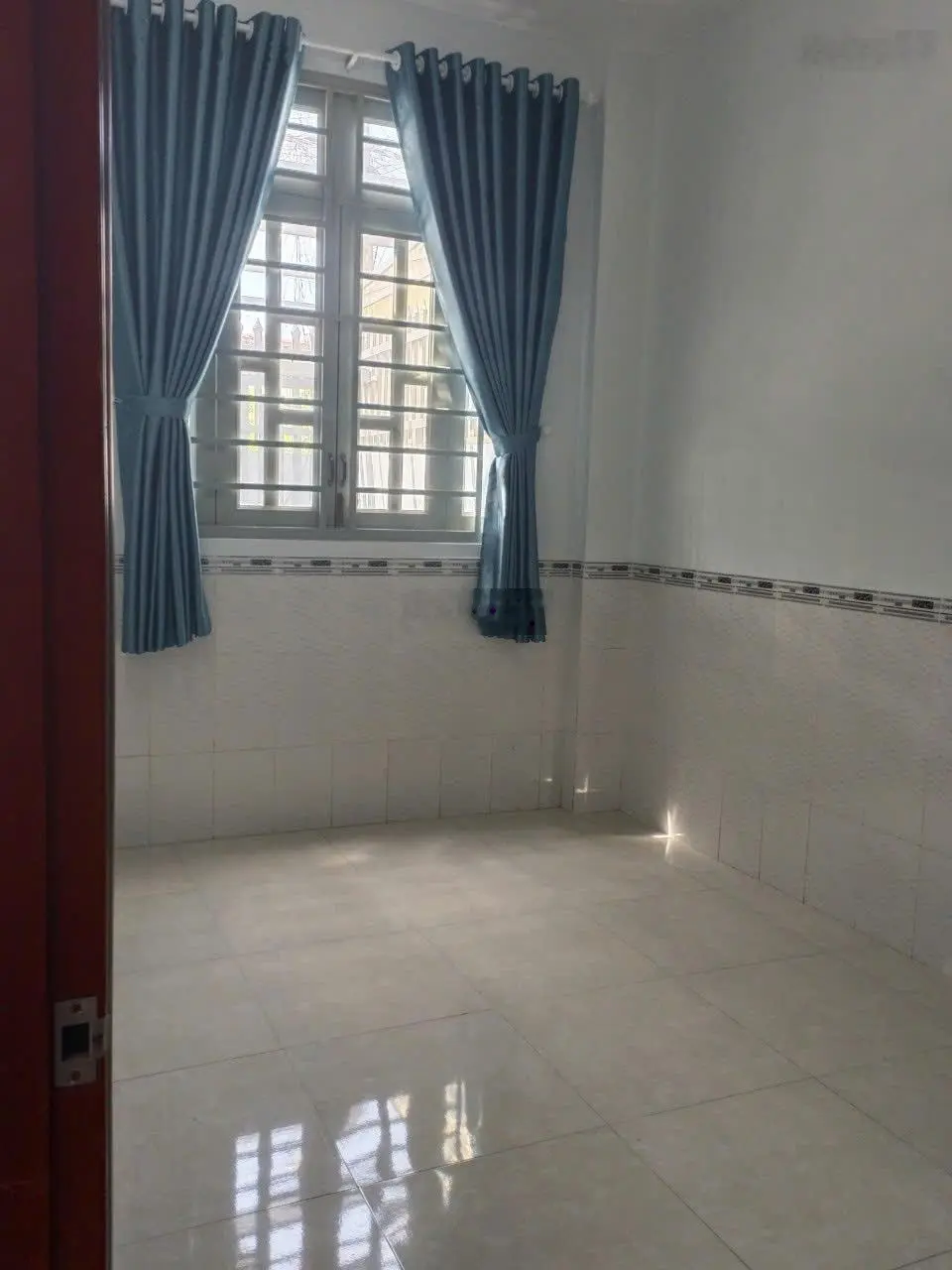 NHÀ 6x16 ĐÚC 1 TẤM 1/ NGUYỄN THỊ SÁU VÀO 50M HẺM THÔNG XE HƠI GẦN CHỢ THỚI TỨ.