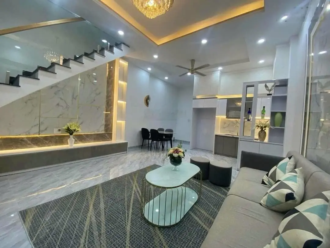 Chính chủ kẹt tiền bán gấp căn nhà sau lưng chợ BÌNH CHÁNH, TRỊNH NHƯ KHUÊ, 5,3mx21m, giá 740 triệu