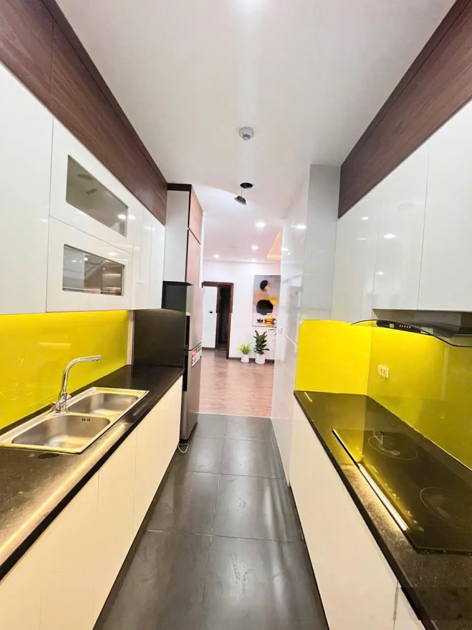 Chính chủ cần bán căn hộ 95m - 3PN - 2WC-Full NT (như hình) Eco LAke View 32 Đại Từ 0989 996 ***