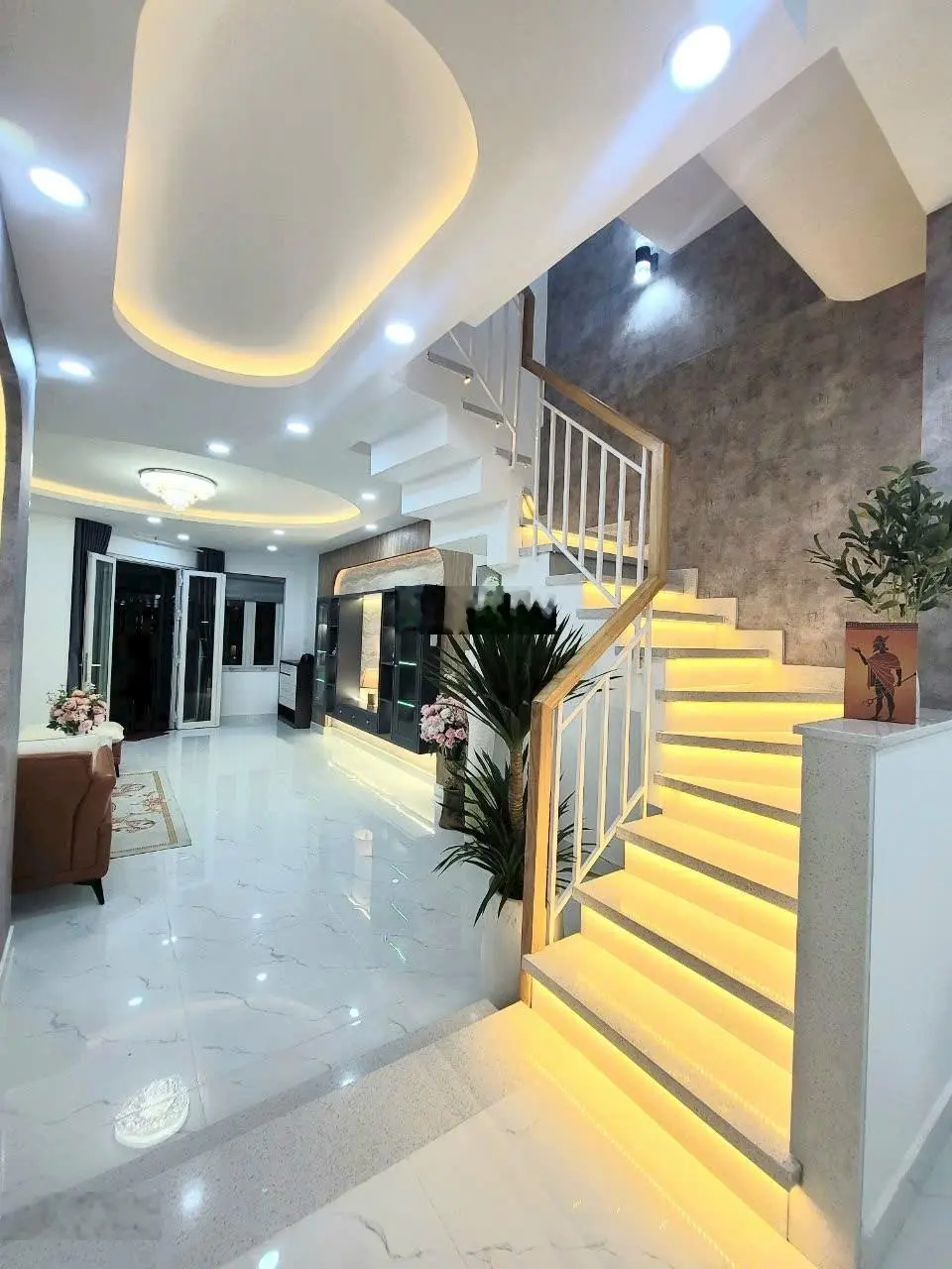 Gấp bán hạ 500tr - Nguyễn Kiệm P. 3 GV - 5 tầng ST - 6PN 7WC - 58.4m2 vuông A4 - chỉ 6,99 tỷ TL