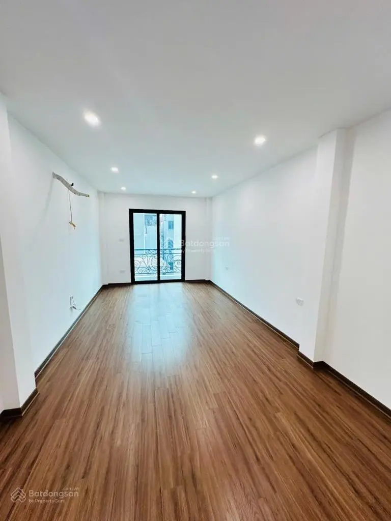Bán nhà riêng 45m2, 6 tầng, thang máy tại Đại Từ. Rất gần phố, nhiều tiện ích. Ở sướng