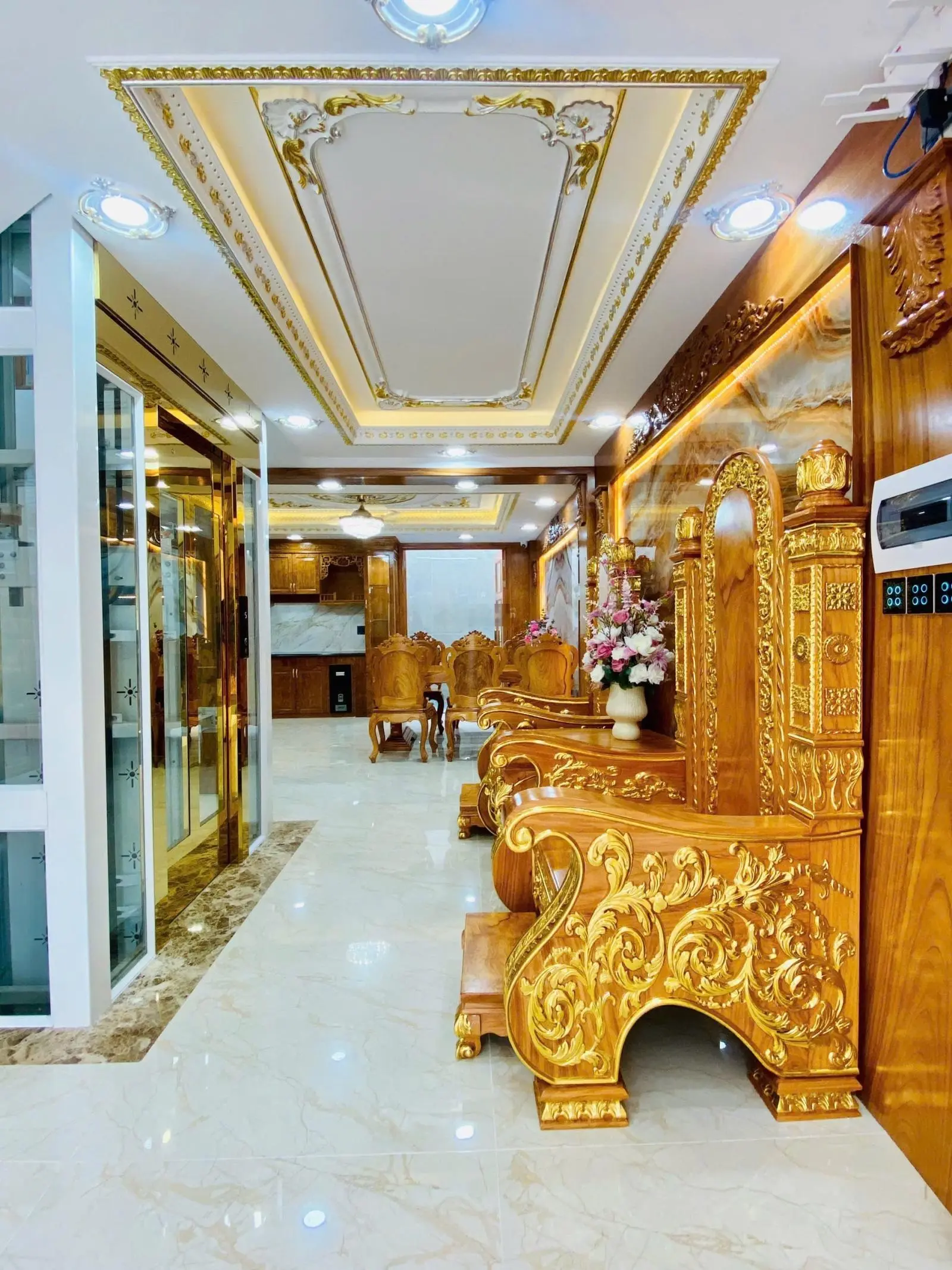 Siêu biệt thự mini tân cổ điển núp hẻm 8m Gò Vấp