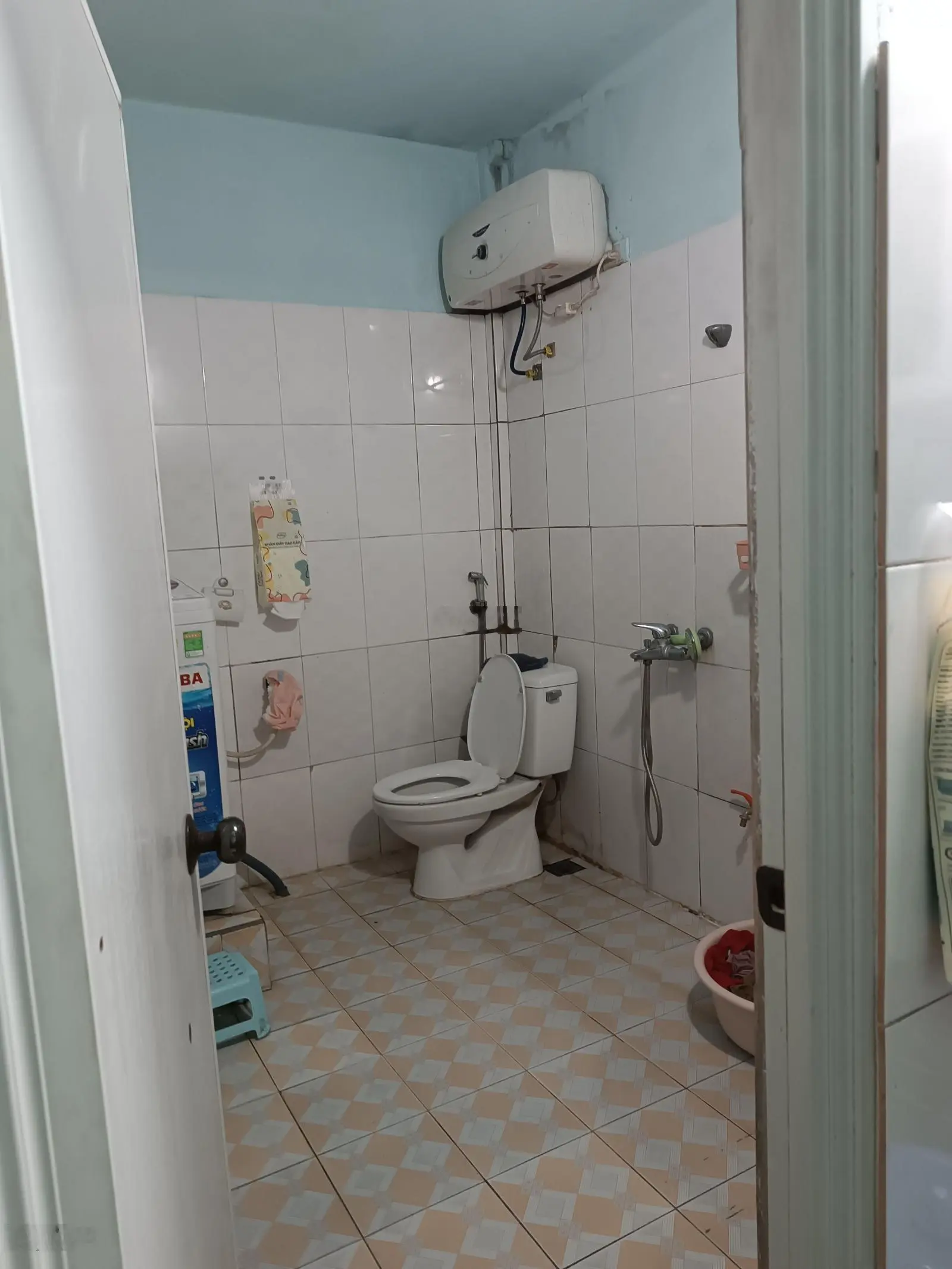 Bán nhà gác lửng gồm 2 ngủ 1 wc pk bếp sân phơi, full nội thất. Cách ngã tư trâu quỳ vài trăm mét