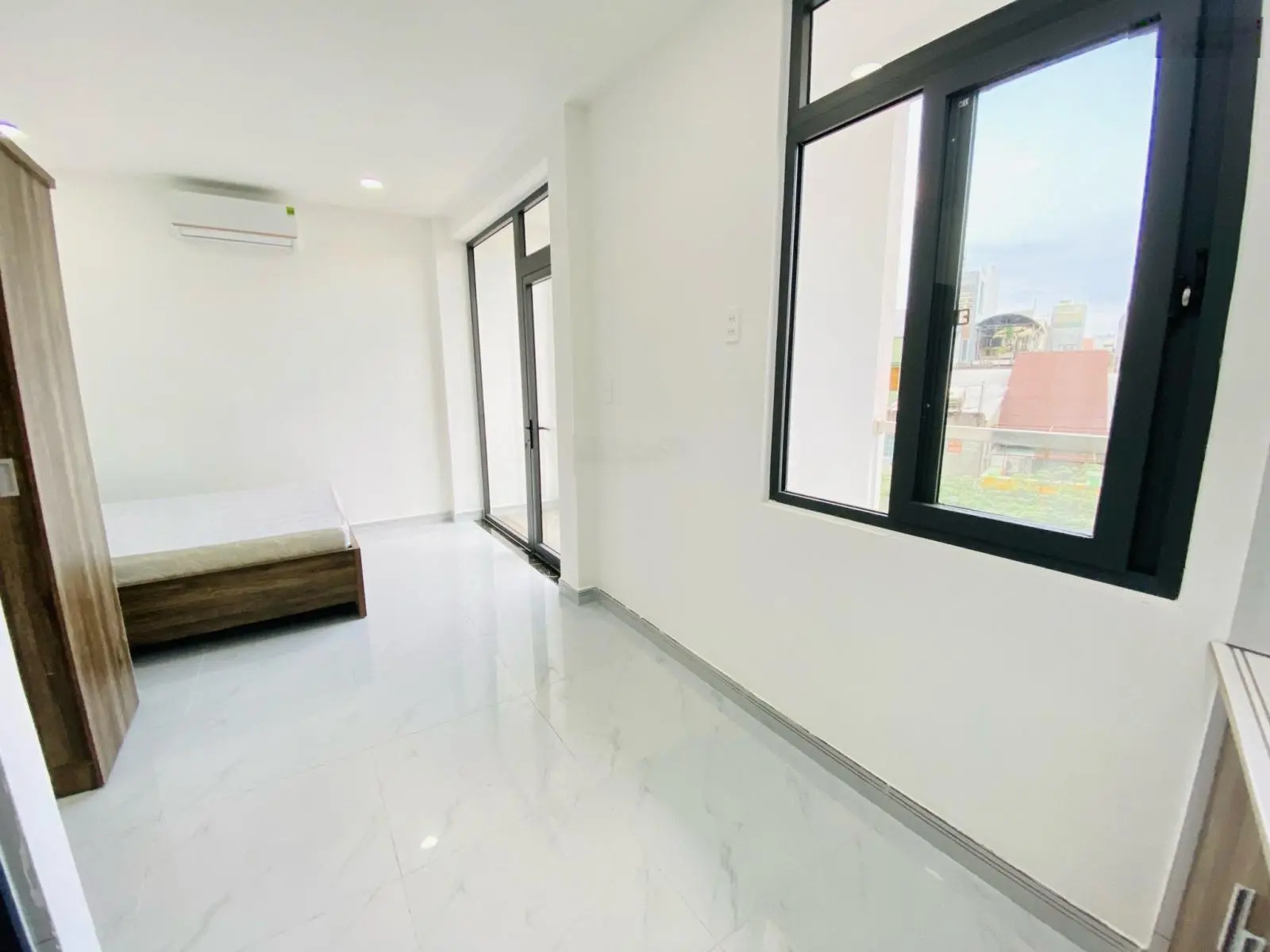 Tòa nhà 6 tầng sinh dòng tiền 115tr/ tháng 30 phòng - 8,2x22m Dương Quảng Hàm - Gò Vấp. Giá 19 tỷ