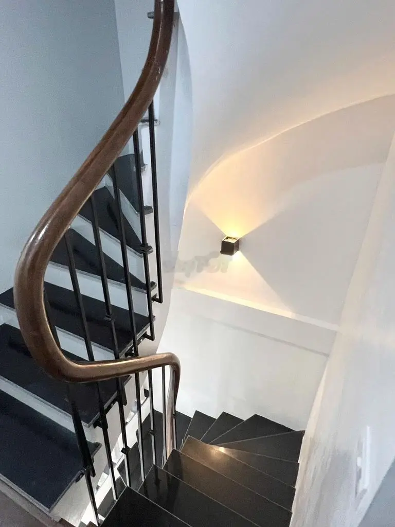 Quang tiến- đại mỗ-70m2-mt 4.5m- 5 tầng- ngõ ô tô- 6 ngủ - dân trí cao