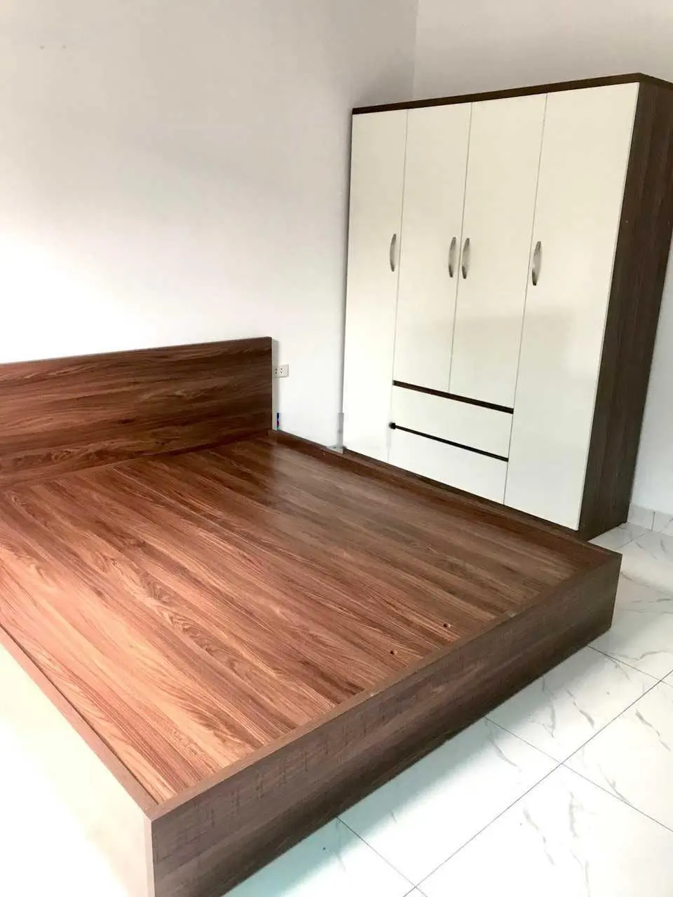 Chính chủ cần bán nhà 2.2 tỷ full nt nằm ngay trung tâm xã, cách Cầu, chợ Đại Thành bán kính 700m