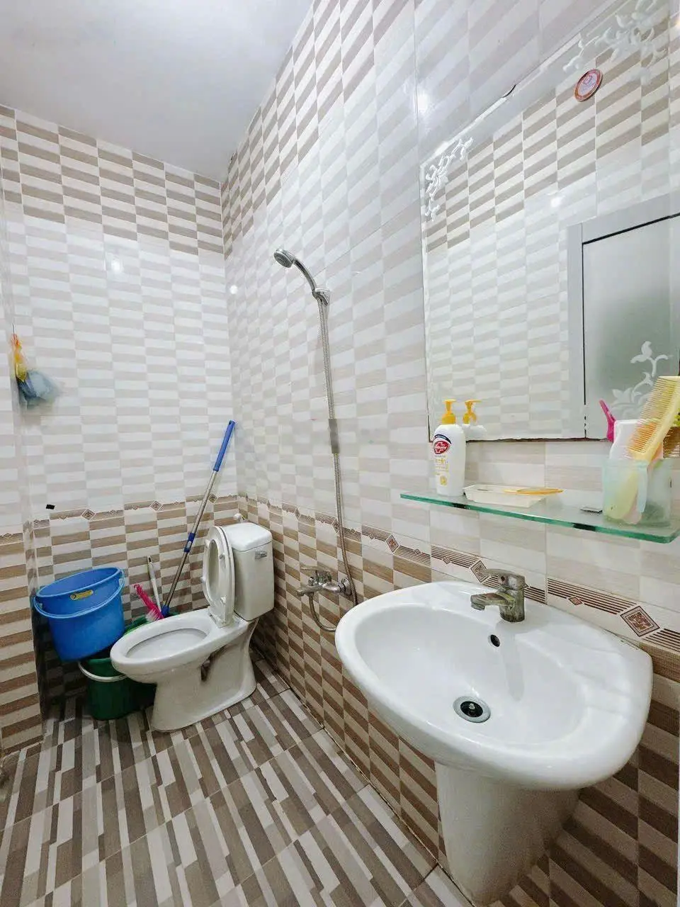 Cần bán gấp nhà 4 tầng, 49m2, Quận 4 chỉ 5,89 tỷ