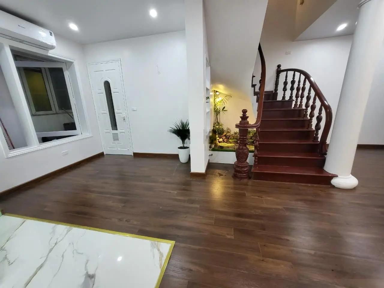 Đáng mua - mặt tiền 6m - gara ô tô - DT 86m2 - xây 5 tầng - giá 18tỷ5