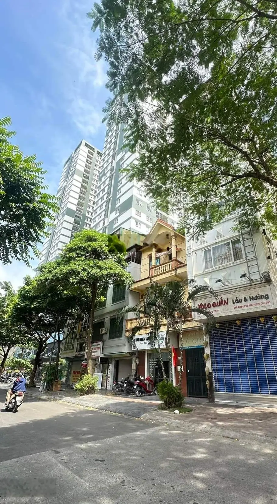 Bán nhà mặt phố Vũ Tông Phan, DT 130m2, giá 39,8 tỷ, lô góc view đẹp, hiếm