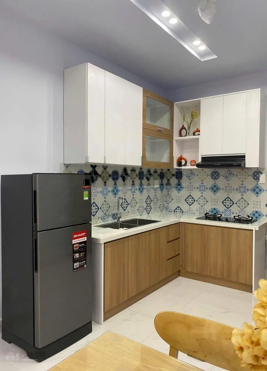 Bán gấp Emerald 2PN - 1WC (63,8m2) full nội thất, tầng cao lộng gió