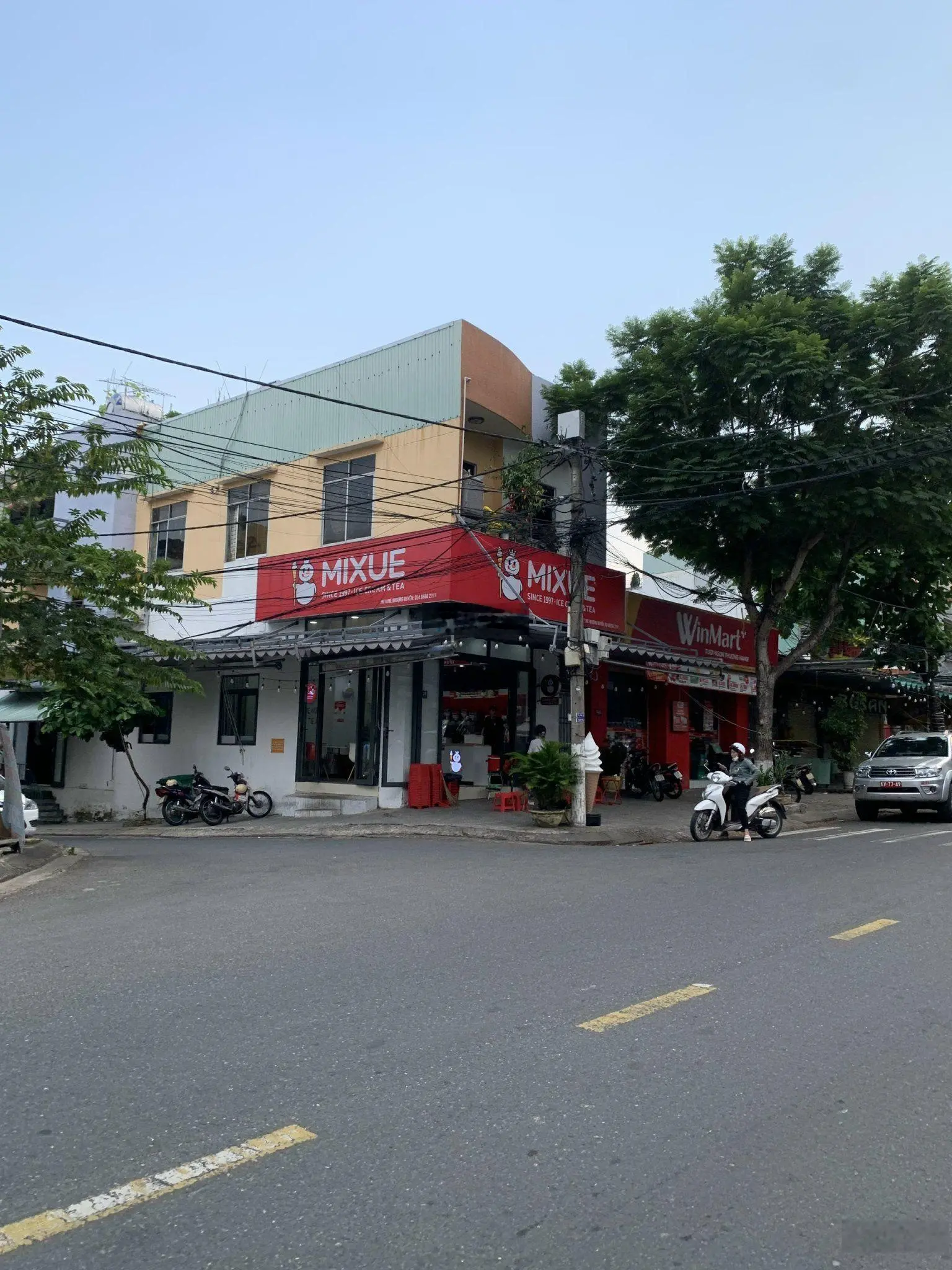 Lô góc cách Võ Văn Kiệt 120m 2 mặt thoáng DT 142m2 mặt tiền rộng 20m