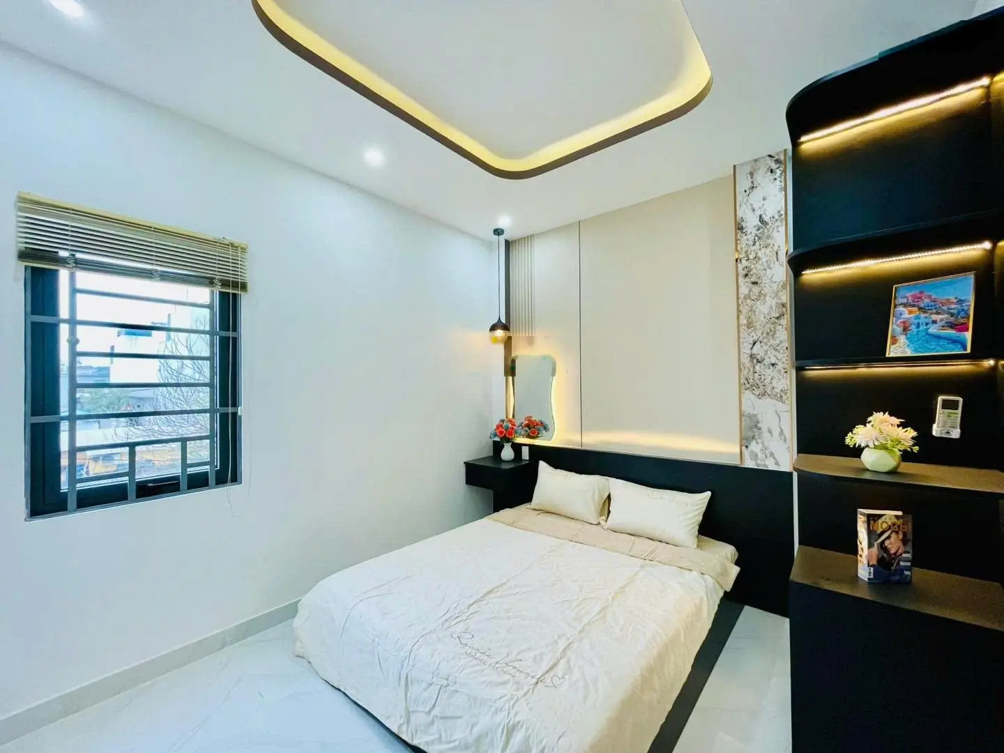 Giá 7tỷ200. xoay vốn bán gấp nhà nguyễn đình chính, phú nhuận. hxh. cách 50m đ. nuyễn văn trỗi