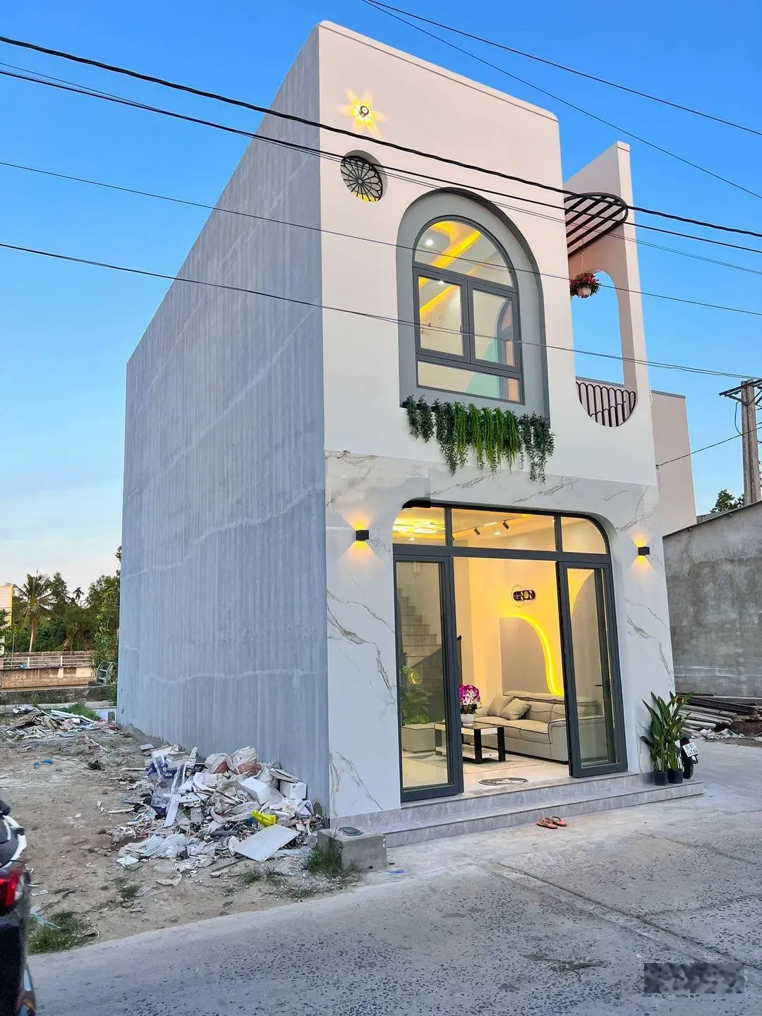 Bán gấp nhà ngay chợ Bình Chánh - SHR