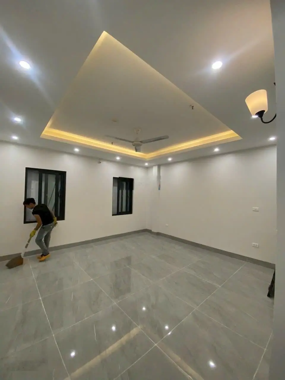 Cần bán căn nhà 8 tầng 12 phòng CC mini nhìn vườn hoa, có PCCC tự động tại Kinh Bắc, TP.BN. Giá 1x
