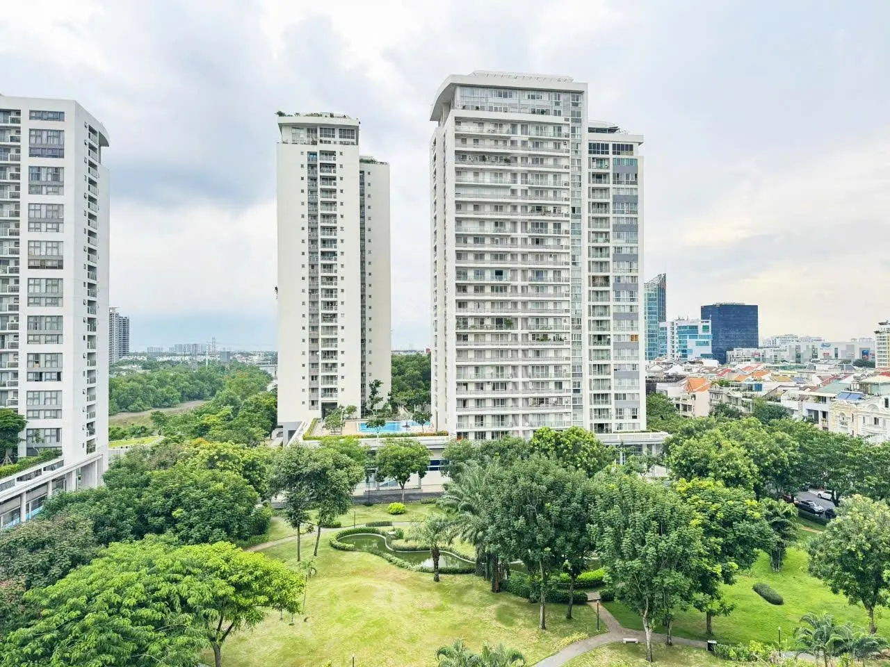Cần tiền bán gấp căn hộ Park View Phú Mỹ Hưng Q7, 106m2, 3PN 2WC. LH 0914 106 ***
