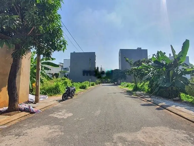 Bán đất hẻm 32 Võ Văn Hát, Phường Long Trường.Q9 - DT: 81m2 giá 4 tỷ 1