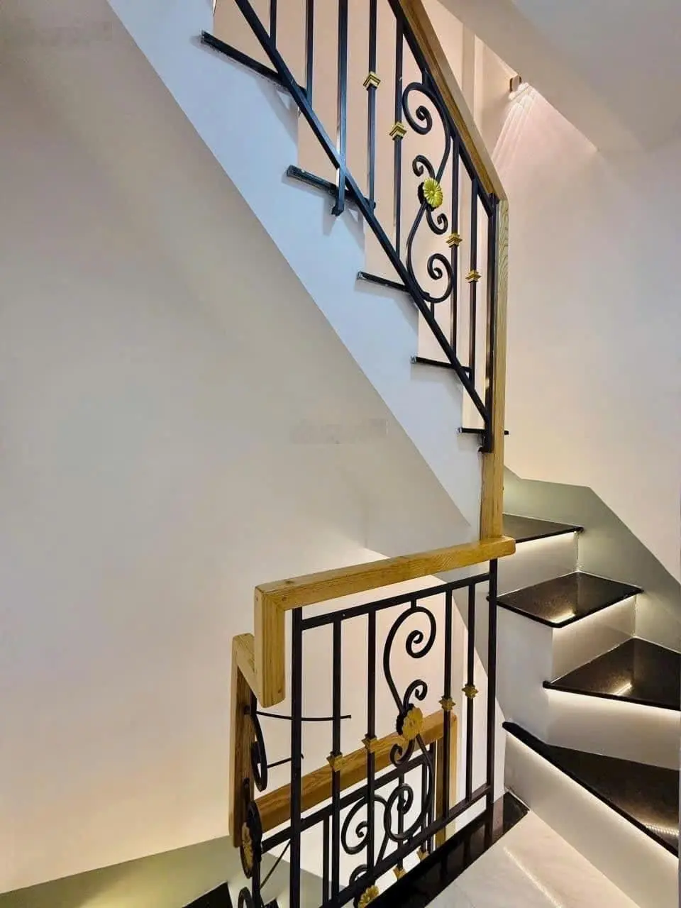 Bán nhà riêng tại Cây Điệp, 48m2, giá siêu hời, Quận 1, HCM gọi ngay 0374926201