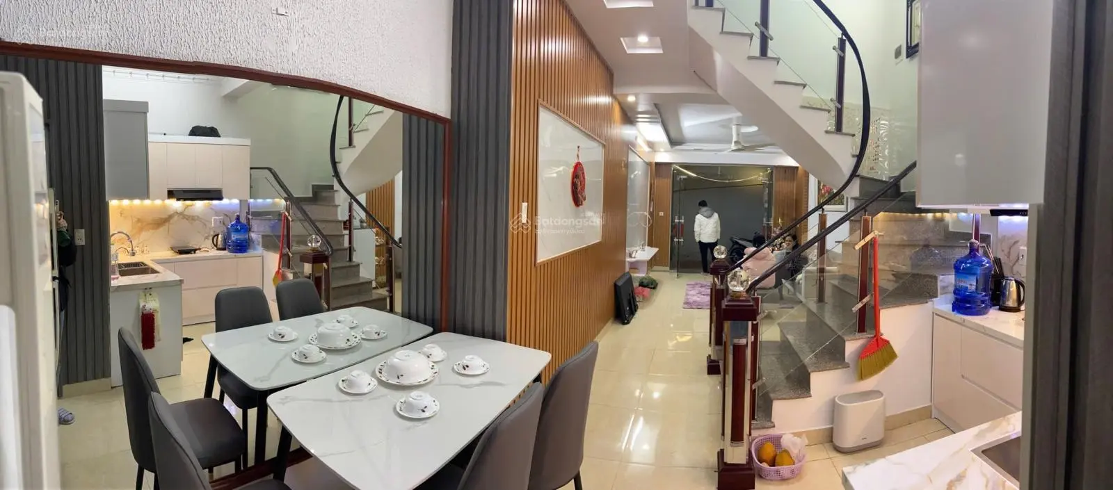 Bán nhà 3 tầng ngõ 128 An Đà, 46m2 ô tô đỗ sát nhà giá chỉ 2,6 tỷ gia lộc full đồ