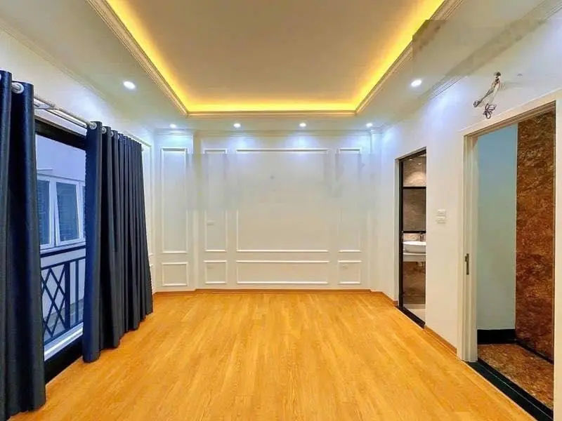 Yên hòa cầu giấy nhà 7 tầng thang máy gần phố ngõ rộng nhà đẹp mới tinh