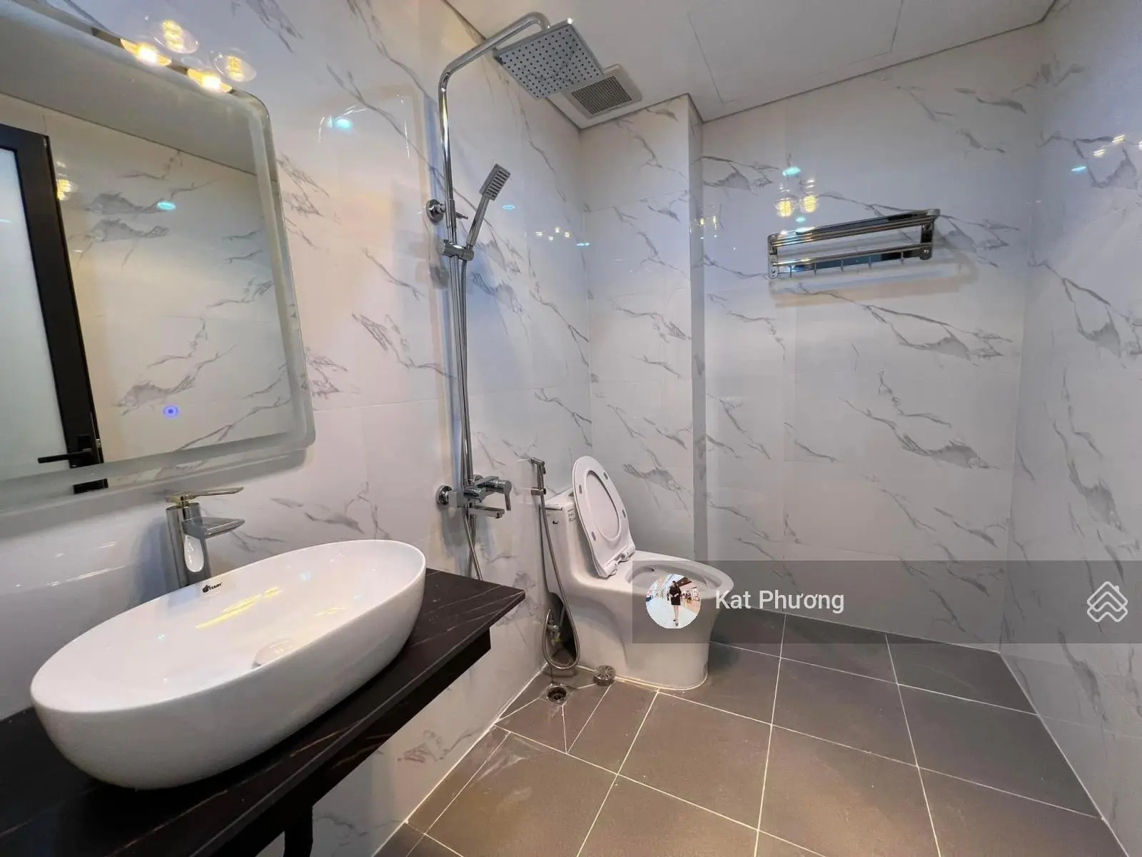 4 tầng - 67m2 ngang 4.5m - HXH nhà hẻm 391 Sư Vạn Hạnh khu vip Q10 - kế vạn hạnh mall - nhỉnh 10tỷ