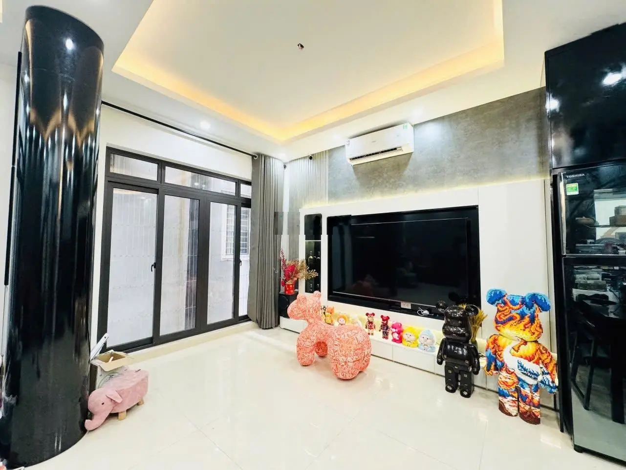 Bán nhà Nguyễn Văn Cừ, ô tô đỗ cổng, lô góc 2 thoáng, đủ đồ đẹp 45m2 x 5 tầng MT 6m giá nhỉnh 9 tỷ