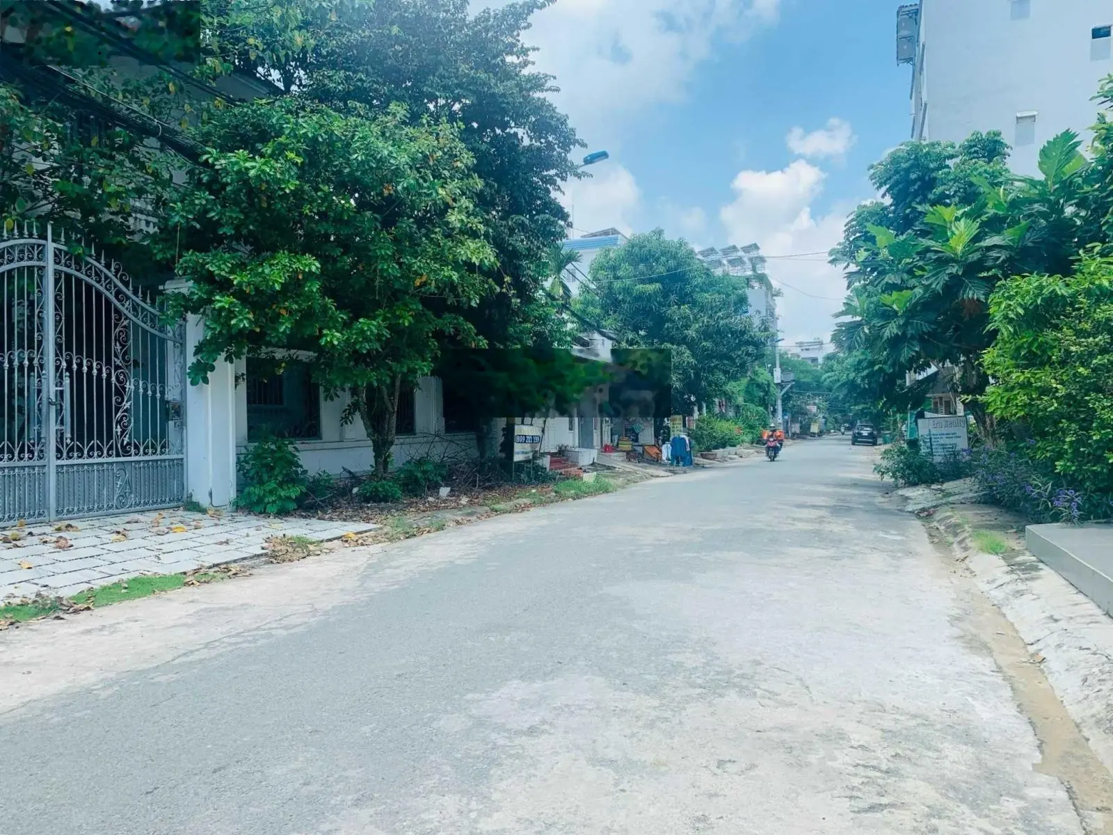 Kẹt vốn bán lỗ biệt thự đang kinh doanh góc 2MT đường chính KDC Làng Đại Học, 200m2 giá nhỉnh 19 tỷ