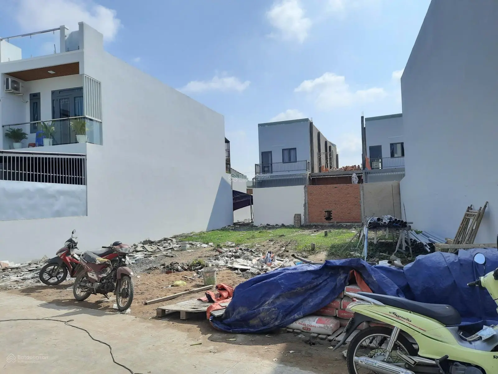 Đất thổ cư xây dựng tự do hẻm xe hơi khu công nghiệp Cầu Tràm. LH: 0776 790 ***