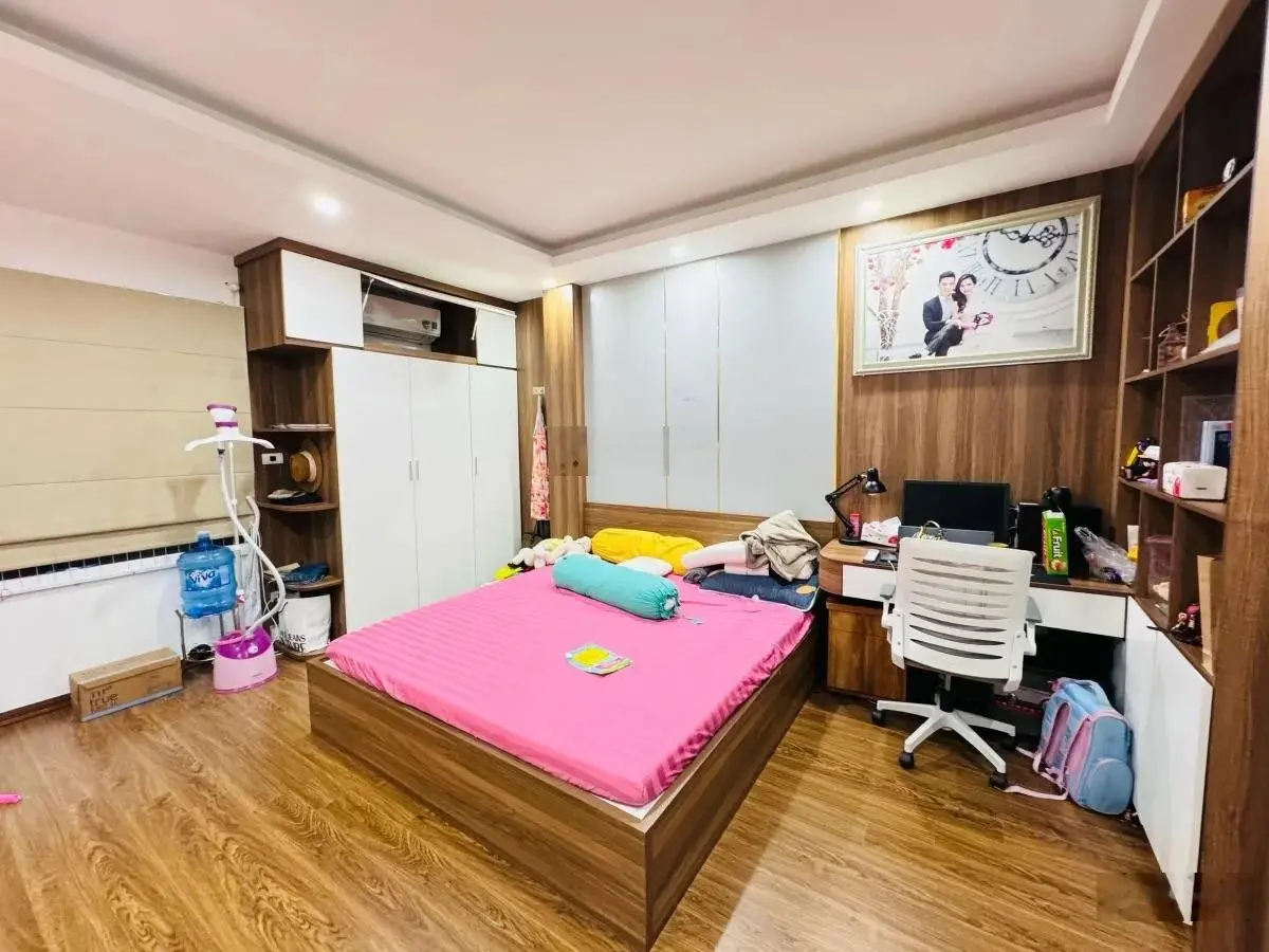 Ô tô Tải đỗ cổng! Bán nhà Vương Thừa Vũ 38m*5T*3.6m MT - gần phố - nội thất xịn - hơn 6 tỷ - ở ngay