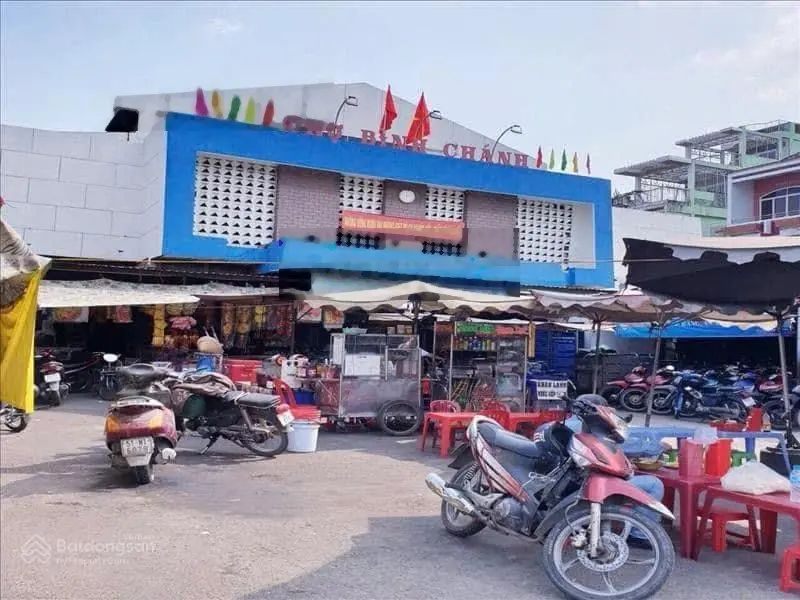 Ngân hàng Techcombank phát mãi tài sản dãy trọ vực chợ Bình Chánh. giá 1 tỷ350. Sổ hồng riêng sang