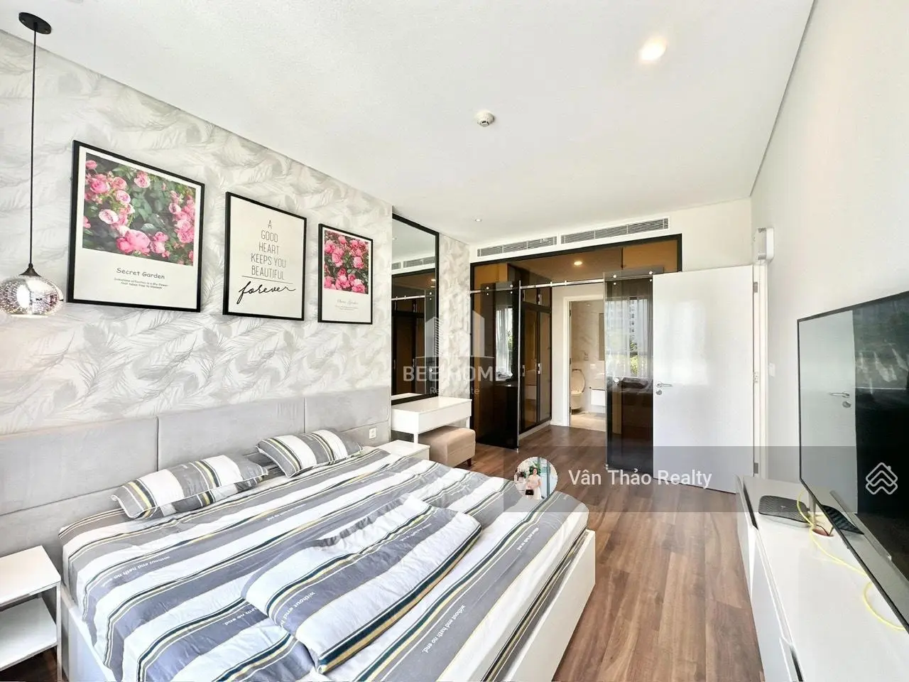 (Cần bán gấp) Căn hộ 3PN sân vườn 192m2, tầng thấp, view sông cực đỉnh khu căn hộ Đảo Kim Cương Q2