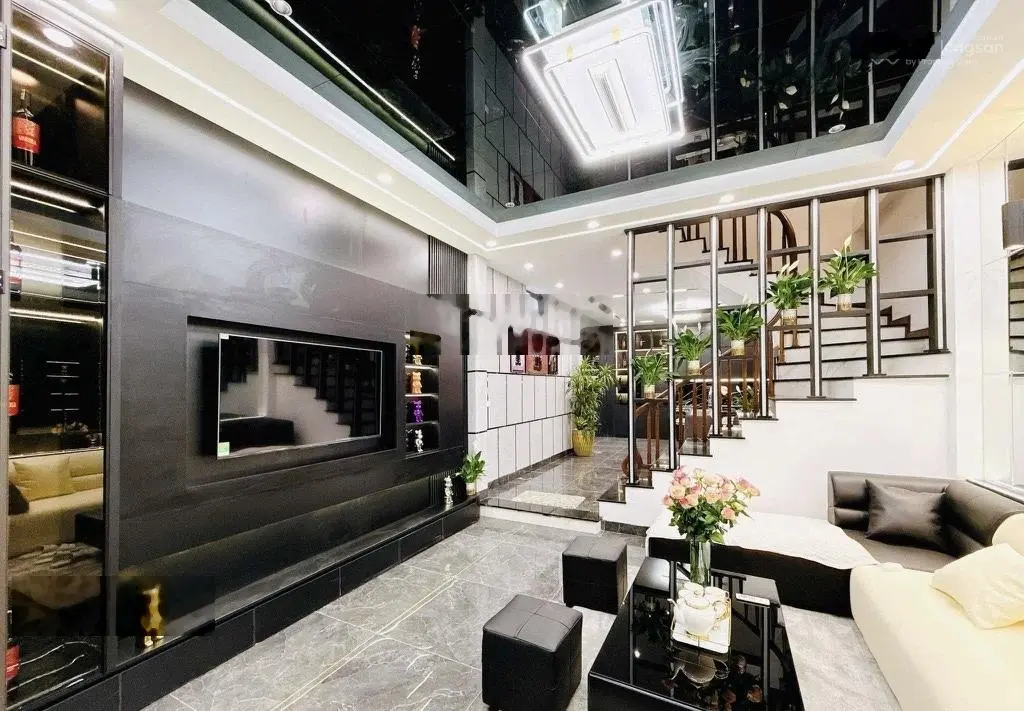 Bán nhà tại Minh Khai, Hai Bà Trưng, Hà Nội, 60m2 5 tầng 6PN, 5WC, giá nhỉnh 11 Tỷ