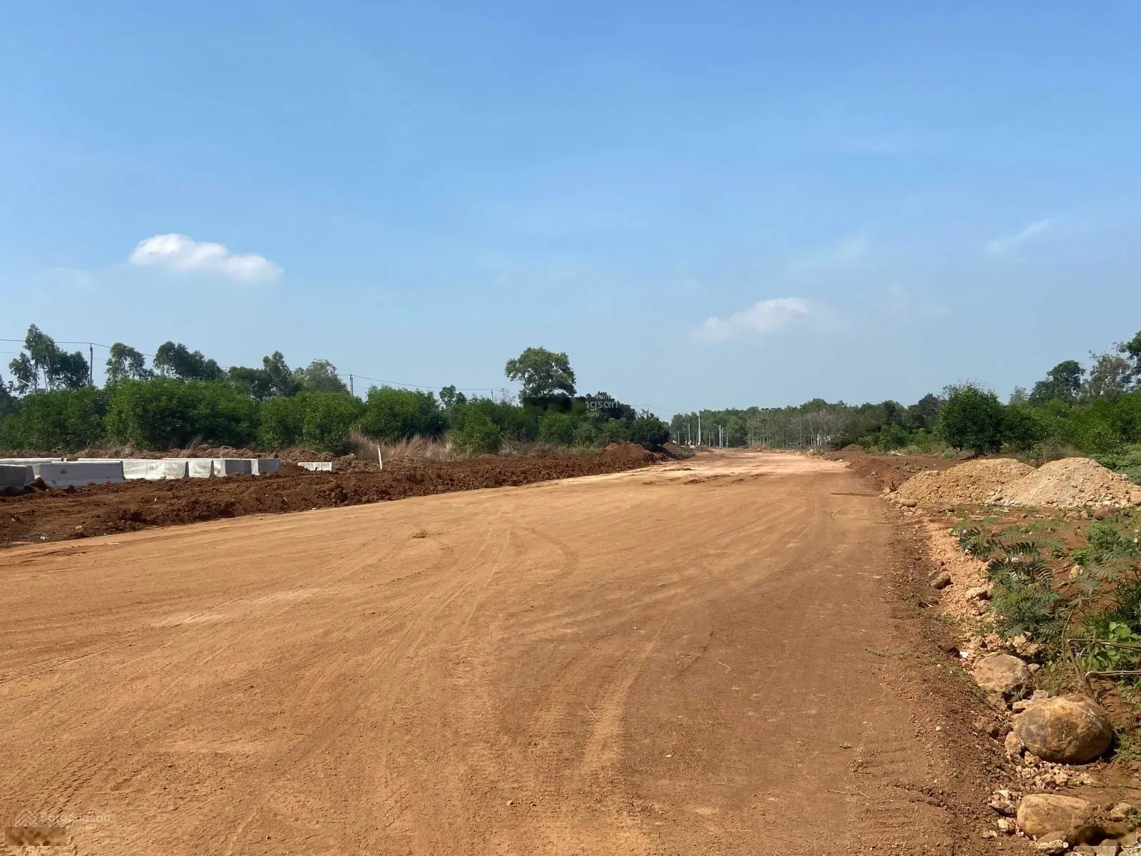 Chính chủ gửi bán lô đất ngay mặt tiền đường tránh QL 55