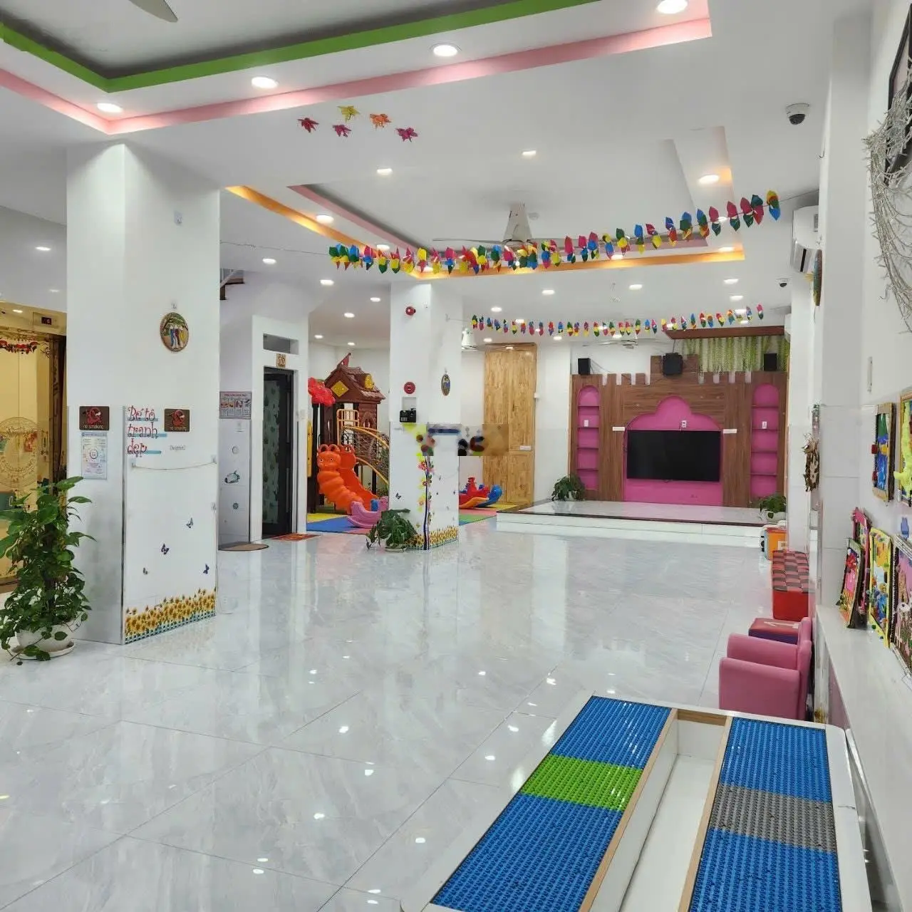 Bán nhà 7 Tầng mặt tiền đường Lê Chân - Giá 40 Tỷ - Tp Nha Trang