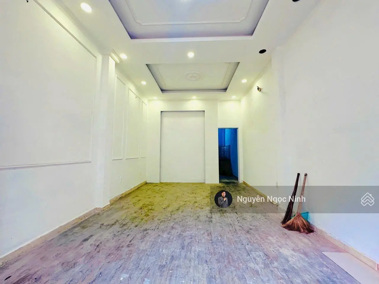 Bán nhà 4 tầng hẻm 8m Nguyễn Gia Trí, Bình Thạnh. 4PN, 4WC, sổ hồng riêng. Giá chỉ 8,8 tỷ TL.