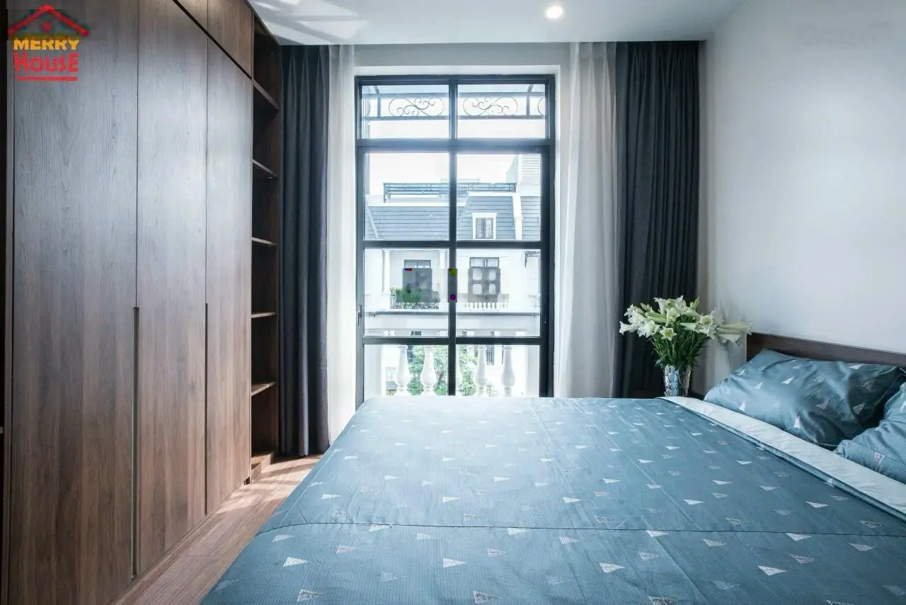 Chính chủ bán BT somg lập 144m full đồ có hợp đồng thuê 40tr . Mr.Sơn 0961 592 ***