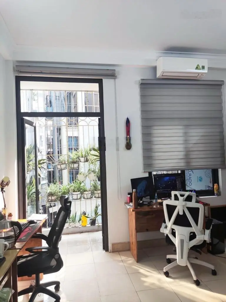 Nhà 58m2 - 9,25 tỷ, trung tâm Mỹ Đình dân xây chắc chắn, vị trí tiện lợi 50m ra đường ôtô